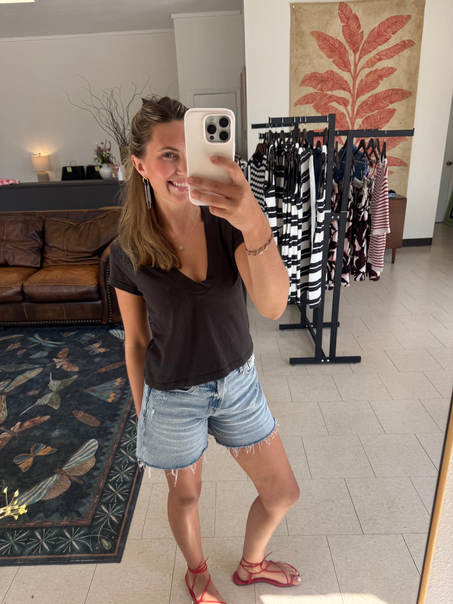 Alanis V-Neck